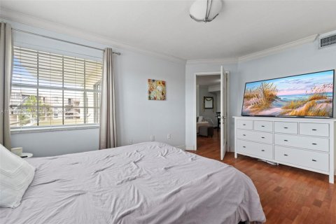 Купить кондоминиум в Майами, Флорида 2 спальни, 97.55м2, № 1984949 - фото 18