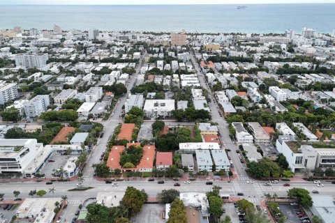 Propiedad comercial en venta en Miami Beach, Florida № 1948130 - foto 26