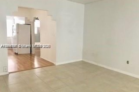 Immobilier commercial à vendre à Miami Beach, Floride № 1948130 - photo 5