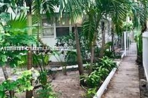 Immobilier commercial à vendre à Miami Beach, Floride № 1948130 - photo 4