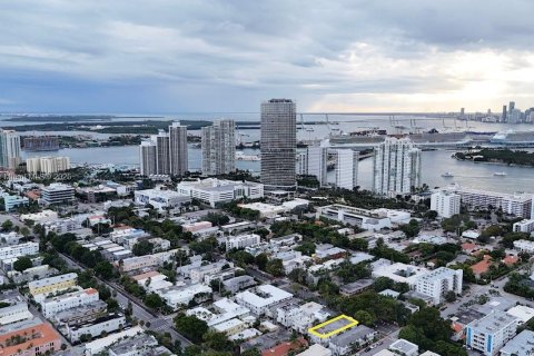 Propiedad comercial en venta en Miami Beach, Florida № 1948130 - foto 24