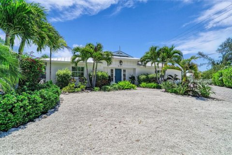 Villa ou maison à vendre à Holmes Beach, Floride: 4 chambres, 189.89 m2 № 2149809 - photo 4