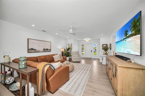 Villa ou maison à vendre à Holmes Beach, Floride: 4 chambres, 189.89 m2 № 2149809 - photo 10