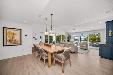 Villa ou maison à vendre à Holmes Beach, Floride: 4 chambres, 189.89 m2 № 2149809 - photo 14