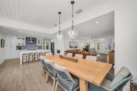 Villa ou maison à vendre à Holmes Beach, Floride: 4 chambres, 189.89 m2 № 2149809 - photo 15
