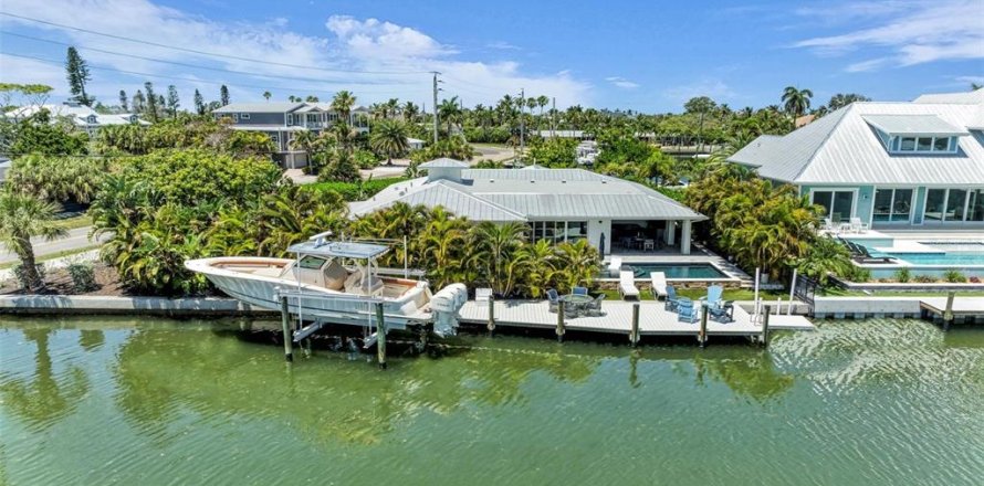 Villa ou maison à Holmes Beach, Floride 4 chambres, 189.89 m2 № 2149809