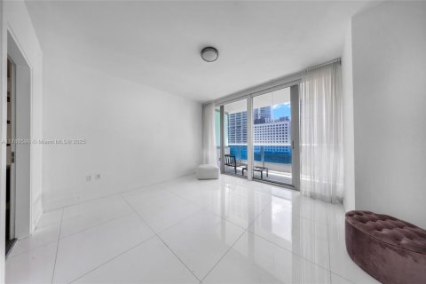 Condo in Miami, Florida, 2 bedrooms  № 1652626 - photo 21