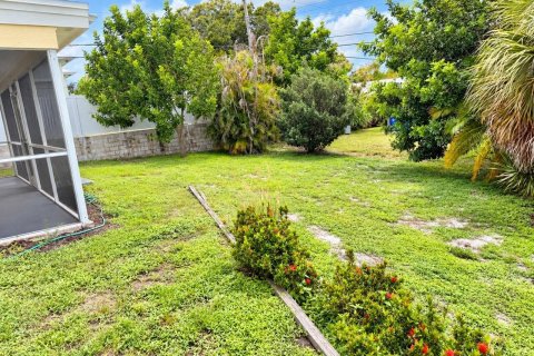 House in Hobe Sound, Florida 2 bedrooms, 108.14 sq.m. № 2384612 - photo 26