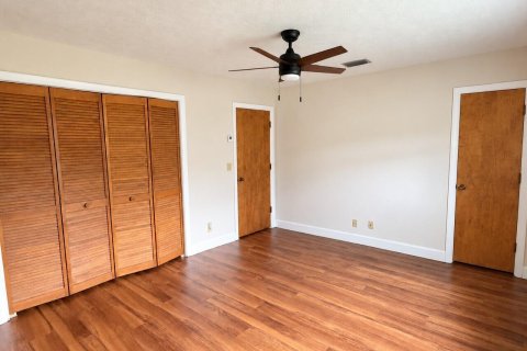 House in Hobe Sound, Florida 2 bedrooms, 108.14 sq.m. № 2384612 - photo 14