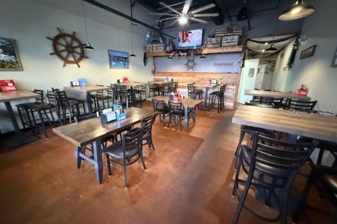 Propiedad comercial en alquiler en Davenport, Florida, 1300.63 m2 № 1840477 - foto 10