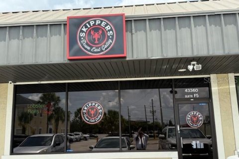 Propiedad comercial en alquiler en Davenport, Florida, 1300.63 m2 № 1840477 - foto 9