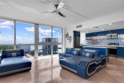 Снять в аренду кондоминиум в Норт-Бей-Виллидж, Флорида 3 спальни, 159.05м2, № 2034371 - фото 14