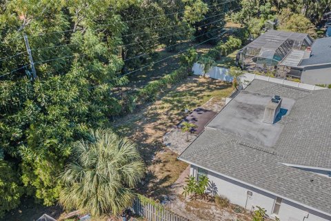 House in Palm Harbor, Florida 4 bedrooms, 214.79 sq.m. № 2201724 - photo 6