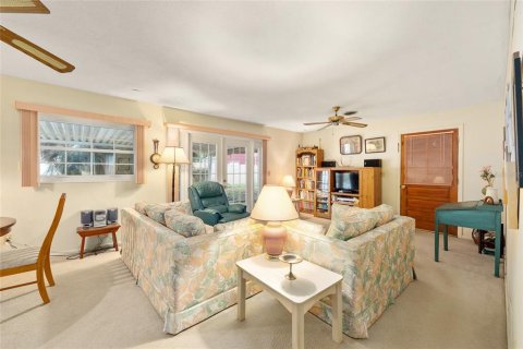 House in Ocala, Florida 3 bedrooms, 164.25 sq.m. № 1844862 - photo 13