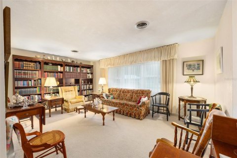 House in Ocala, Florida 3 bedrooms, 164.25 sq.m. № 1844862 - photo 11