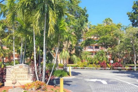 Condo in Plantation, Florida, 2 bedrooms № 2054296