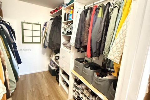 Condo in Plantation, Florida, 2 bedrooms  № 2054296 - photo 19