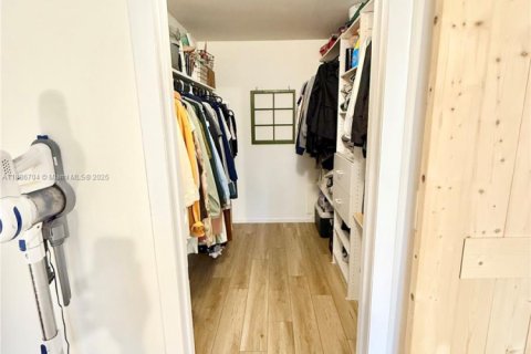 Condo in Plantation, Florida, 2 bedrooms  № 2054296 - photo 20