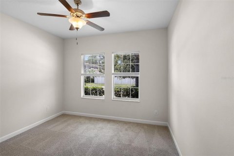 House in Land O' Lakes, Florida 5 bedrooms, 305.74 sq.m. № 1907208 - photo 17