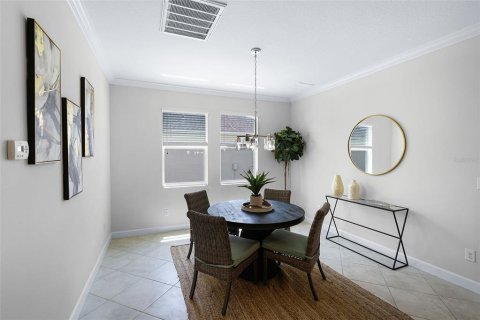 House in Land O' Lakes, Florida 5 bedrooms, 305.74 sq.m. № 1907208 - photo 5