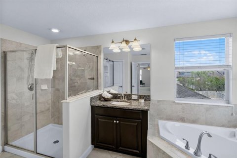 House in Land O' Lakes, Florida 5 bedrooms, 305.74 sq.m. № 1907208 - photo 30