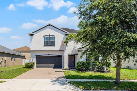 House in Land O' Lakes, Florida 5 bedrooms, 305.74 sq.m. № 1907208 - photo 1
