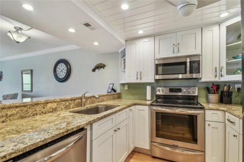 Copropriété à vendre à Saint Pete Beach, Floride: 2 chambres, 84.08 m2 № 1740431 - photo 11