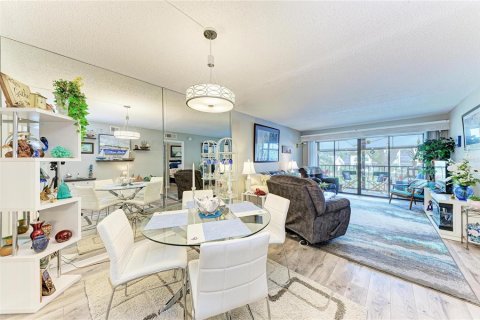 Condominio en venta en Bradenton, Florida, 2 dormitorios, 93 m2 № 2211620 - foto 21