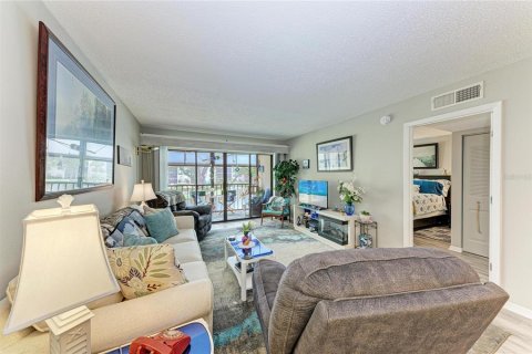 Condominio en venta en Bradenton, Florida, 2 dormitorios, 93 m2 № 2211620 - foto 11