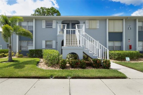 Condo in Punta Gorda, Florida, 2 bedrooms  № 1885180 - photo 1