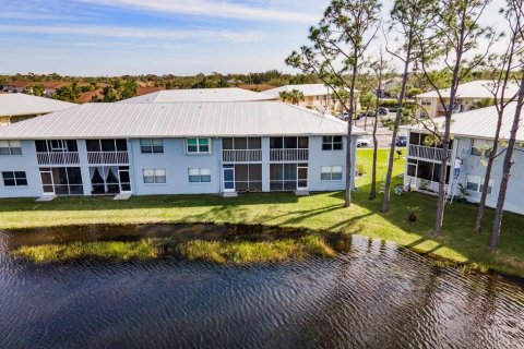 Condo in Punta Gorda, Florida, 2 bedrooms  № 1885180 - photo 19