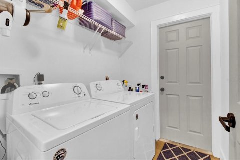 House in Saint Petersburg, Florida 3 bedrooms, 202.43 sq.m. № 1818898 - photo 25