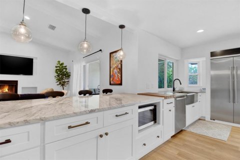 House in Saint Petersburg, Florida 3 bedrooms, 202.43 sq.m. № 1818898 - photo 19
