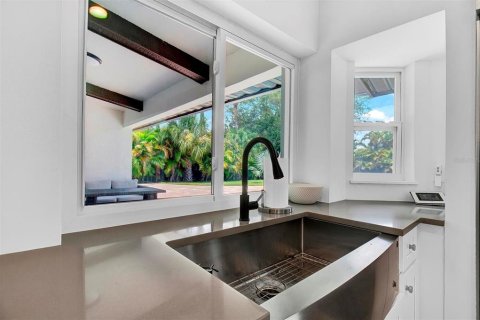 House in Saint Petersburg, Florida 3 bedrooms, 202.43 sq.m. № 1818898 - photo 23