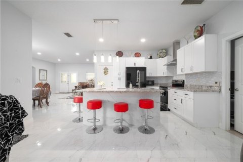 House in Kissimmee, Florida 3 bedrooms, 148.09 sq.m. № 1886906 - photo 6