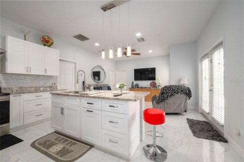House in Kissimmee, Florida 3 bedrooms, 148.09 sq.m. № 1886906 - photo 8