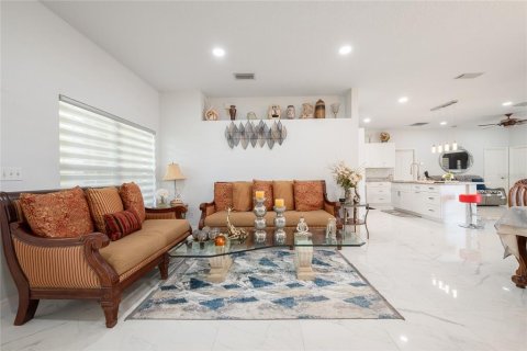 House in Kissimmee, Florida 3 bedrooms, 148.09 sq.m. № 1886906 - photo 3