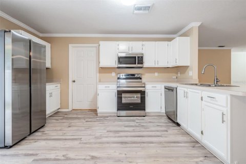Villa ou maison à louer à Odessa, Floride: 3 chambres, 149.76 m2 № 2430453 - photo 7