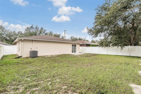 Villa ou maison à louer à Odessa, Floride: 3 chambres, 149.76 m2 № 2430453 - photo 23
