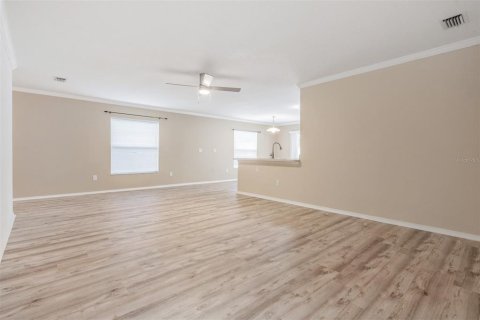 Villa ou maison à louer à Odessa, Floride: 3 chambres, 149.76 m2 № 2430453 - photo 18