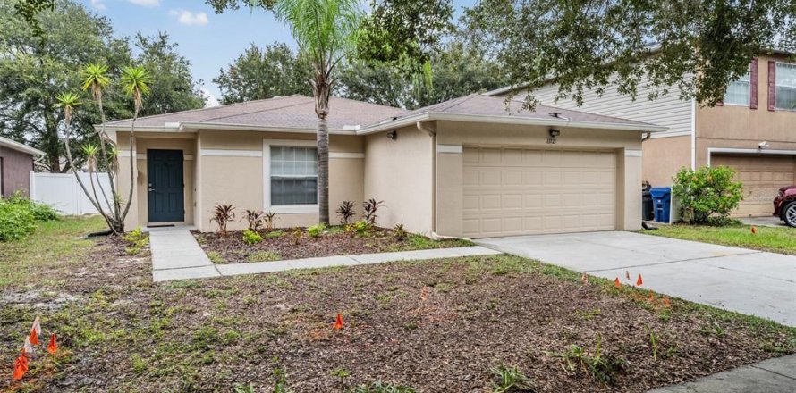 Villa ou maison à Odessa, Floride 3 chambres, 149.76 m2 № 2430453