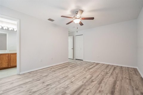 Villa ou maison à louer à Odessa, Floride: 3 chambres, 149.76 m2 № 2430453 - photo 10