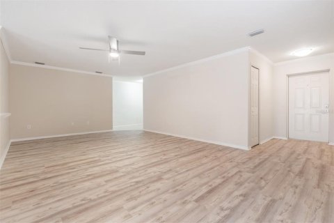 Villa ou maison à louer à Odessa, Floride: 3 chambres, 149.76 m2 № 2430453 - photo 2