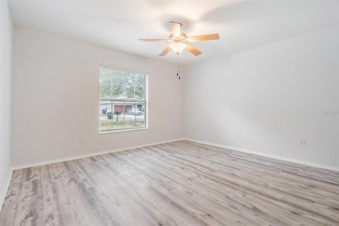 Villa ou maison à louer à Odessa, Floride: 3 chambres, 149.76 m2 № 2430453 - photo 16
