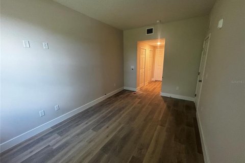 Condominio en venta en Orlando, Florida, 2 dormitorios, 83.61 m2 № 2157881 - foto 12