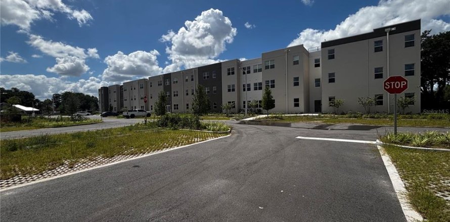 Condominio en Orlando, Florida, 2 dormitorios  № 2157881