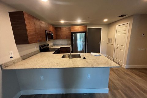 Condominio en venta en Orlando, Florida, 2 dormitorios, 83.61 m2 № 2157881 - foto 5