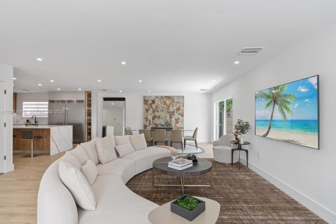 Casa en venta en Surfside, Florida, 4 dormitorios, 182.37 m2 № 2175675 - foto 20