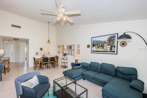 Copropriété à louer à Saint Petersburg, Floride: 2 chambres, 99.41 m2 № 1537600 - photo 4