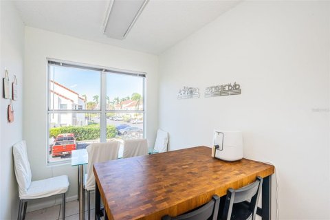 Copropriété à louer à Saint Petersburg, Floride: 2 chambres, 99.41 m2 № 1537600 - photo 9